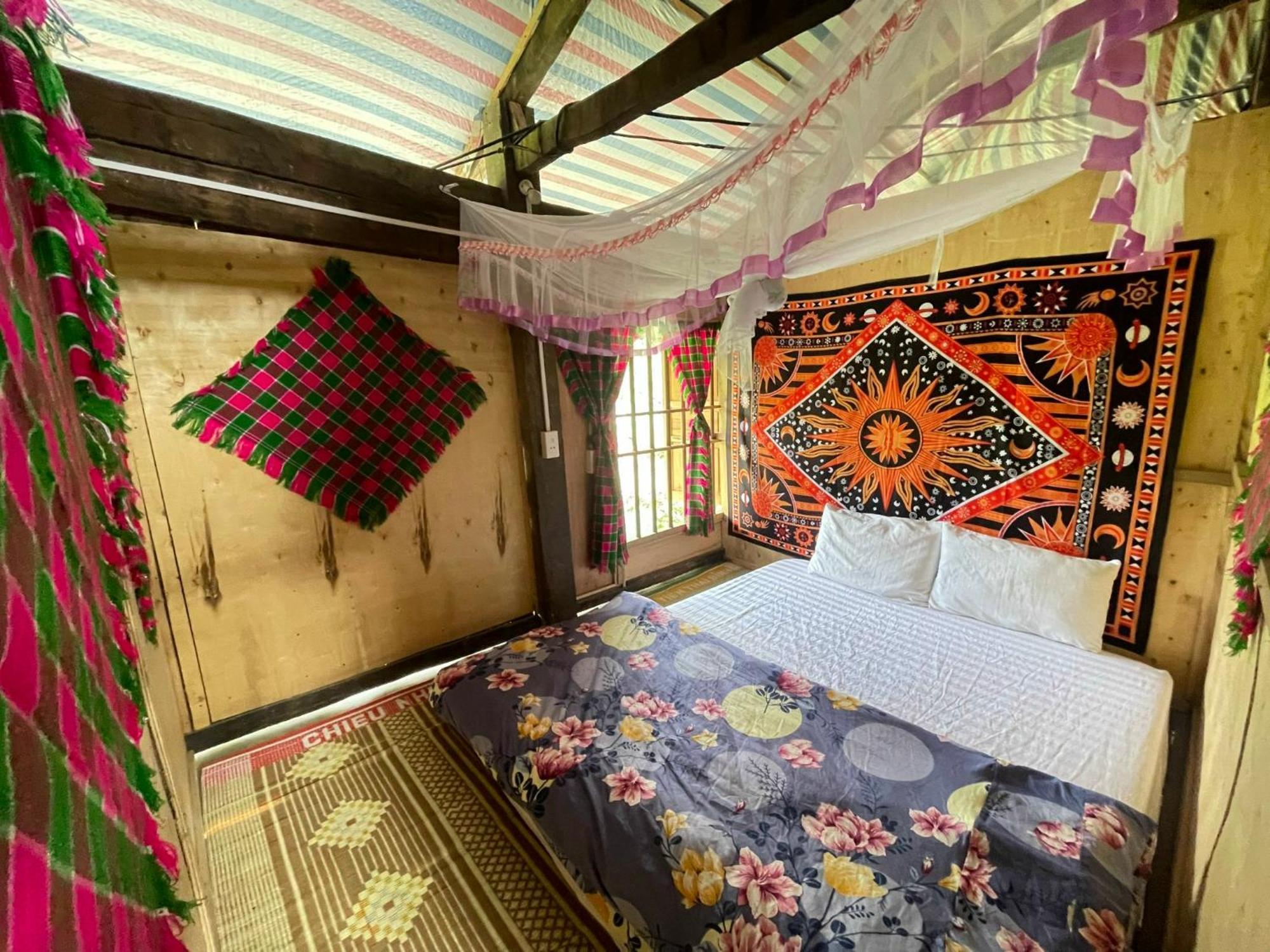 Du Gia Van Chung Homestay Làng Cac 객실 사진